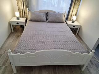 Newly renovated apartment in quiet center with parking - 9