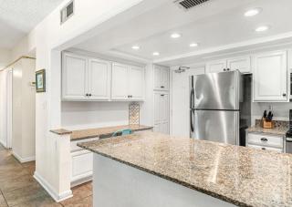 Renovated Beachfront Condo with Ocean Views - 5