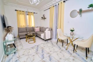 Serene Modern 1BR Secure Parking & On-Call Host - 8