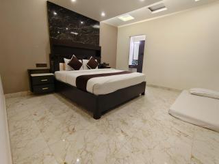 Al Noor Palace Boutique Hotel - 2