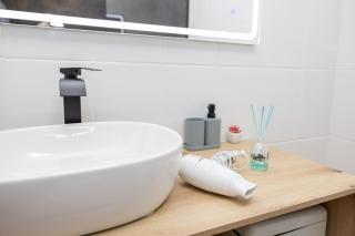 Céntrico apartamento con parking gratis - 4