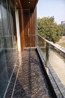 Spacious 2BHK Apartment - Near India Expo Mart - 6