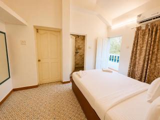 White Turtle Villa & Rooms by the sea - 6