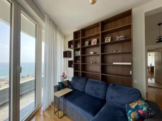 Luxury Apartment with Pool Sea View Beach Balcony - 7