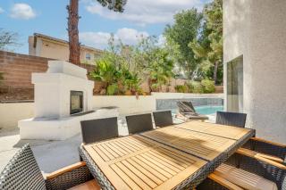 Extended-Stay Vegas Retreat w/ Private Pool & Spa - 0