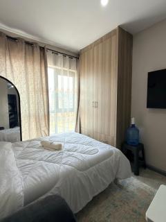 Cozy Studio Apartment - 5