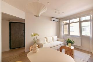 Chic and Minimalist Balat Apartments - 9