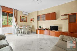 KEN1 - Ampio Trilocale con Grande Terrazzo - 1