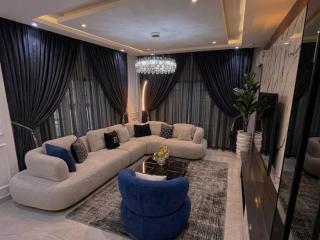 Luxury 1BHK & 2BHK Apartments With 2 Ac and Free Private Parking - 9