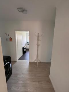 3 BR Apartment, Parking, 6 Singlebeds, Balcony, 5min to Autobahn A7 - 5