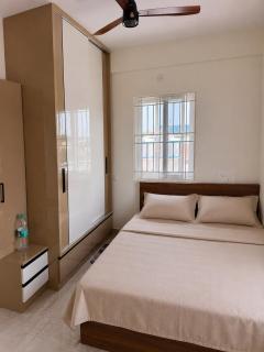 independent Terrace Garden Room With Bougainvillea,AC and Smart TV - 3