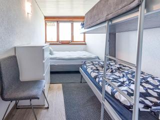 Apartment Dixence 405 by Interhome - 5