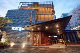 J Hotel Kuta - Kuta - 7