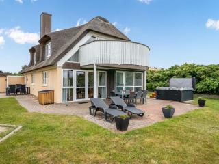 Holiday Home Algut - 200m from the sea by Interhome - 0