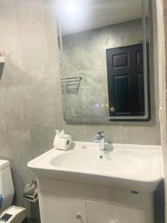 2BR Sea View Apartment with Balcony Chaweng - 1