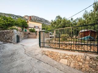Holiday Home Hill Pool by Interhome - 2