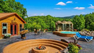Mins to DT Gatlinburg~ Hot Tub~ Community Pool - 5