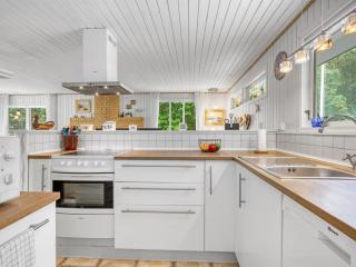 Holiday Home Frerich - 450m to the fjord by Interhome - 6