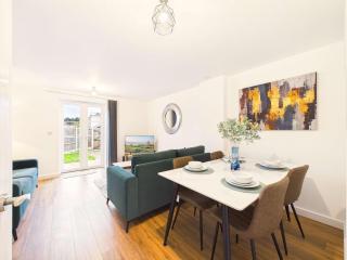 Rivoli Mews - 1