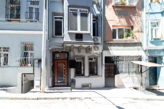 Ottoman House 1 - 6