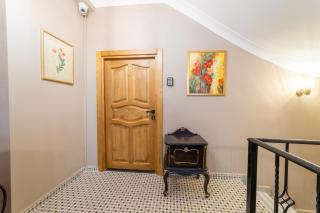 Ottoman House 1 - 4