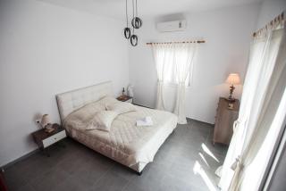 Amantes Amentes - Beach House Santorini - 6