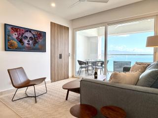 Harbor 171 Unit 2209 – 22nd Floor Oceanview Condo with Rooftop Pool & Gym - 1