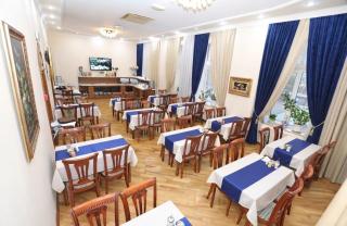 Azcot Center Hotel - 2