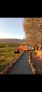 The Chestnut Hut - 0