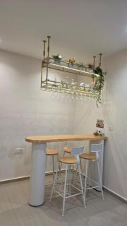 Golden Inn 7 pax 3 rooms 2 Toilets w Karaoke Dart - 5