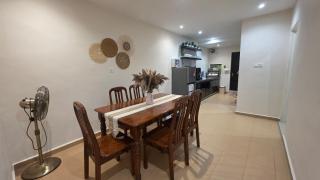 Golden Inn 7 pax 3 rooms 2 Toilets w Karaoke Dart - 3