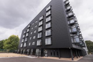 Perfect for Professionals! Near Airport & NEC! - 5