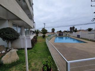 Bahía La Herradura Acogedor Depto 3D y Piscina - 3