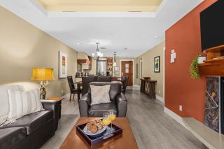 Gorgeous Mountain Condo - Pool & Hot Tub - 4