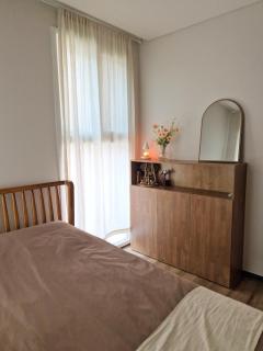 Seoul Jongno, Zenith House, New Construction, Parking Available, One Month StayRelaxation in the city center, 10 minutes to Gyeongbokgung Palace, 10 minutes to Gwanghwamun, City Hospital - 9