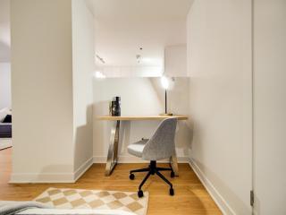 Stylish 1BR - Heart of Old Montreal - 9