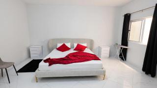 Lenny's Guest House - 6