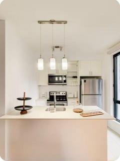 Old Port Montreal - Modern 2BR Apartment - 9