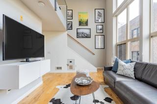 Modern Loft in The Heart of Seattle - 4