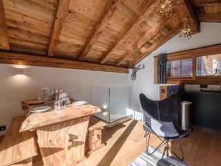 Chalet charmant rénové au centre de Morzine avec parking, capacité 4 pers. - FR-1-754-38 - 1