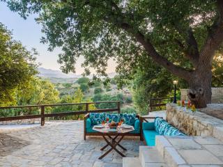 Stone Built Private villa Limeri with pool, BBQ & Shaded Patio - 4