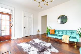 Jungle House Luxury Stays - Downtown Chillicothe - 5