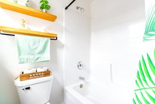 Jungle House Luxury Stays - Downtown Chillicothe - 1