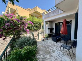Adriatic View Terrace Apartment Podgora - 8