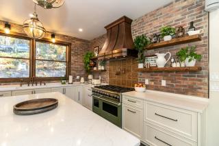 Mountain Retreat, 6000 Sq Feet of Luxury and Fun - 5
