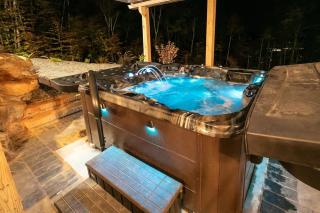 Mountain Retreat, 6000 Sq Feet of Luxury and Fun - 4