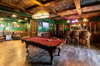 Mountain Retreat, 6000 Sq Feet of Luxury and Fun - 9