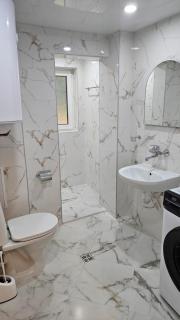 Apartments Breeze Varna - 9