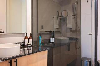 Luxury Condo with Private Dipping Pool and Rooftop Pool - 9