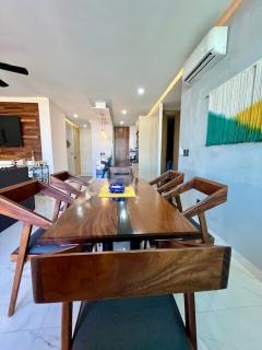 Luxury Condo with Private Dipping Pool and Rooftop Pool - 8